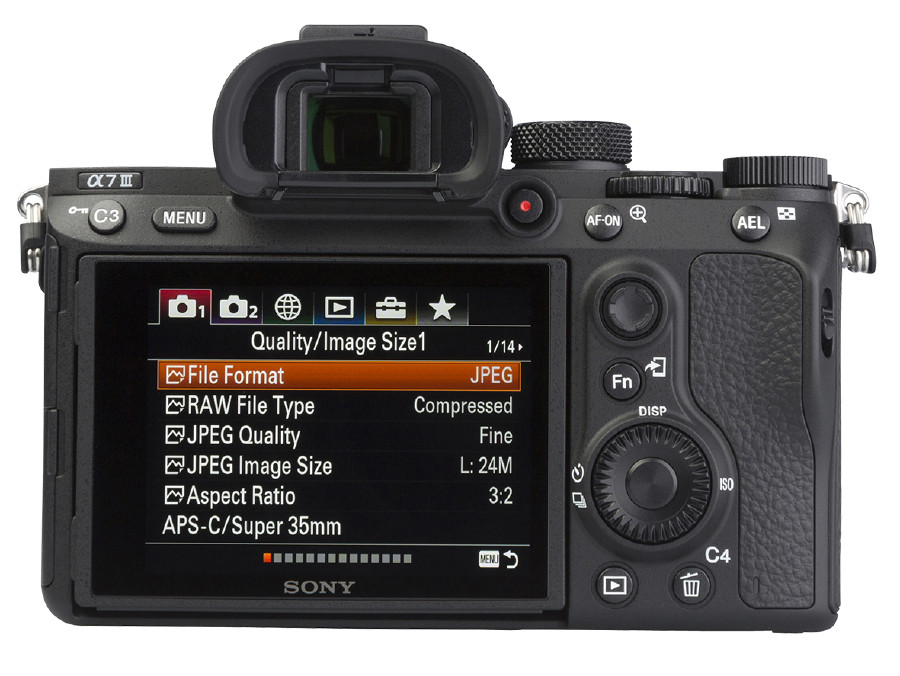 Sony_Alpha_7_III_hinten © ICRT, VKI Digitalkamera Sony Alpha 7 III von hinten © ICRT, VKI