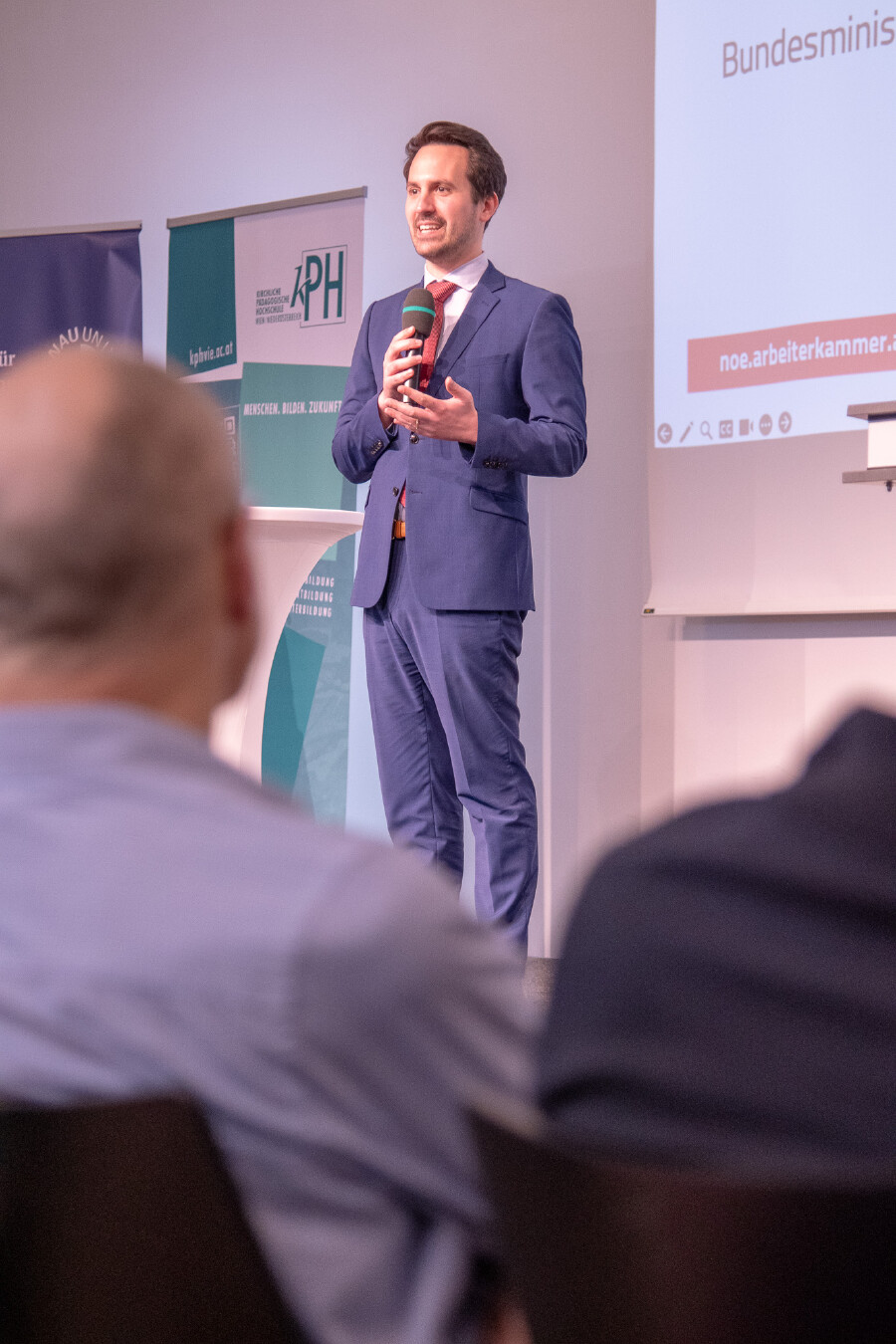 Bundesminister Christoph Wiederkehr im ANZ St. P&ouml;lten.