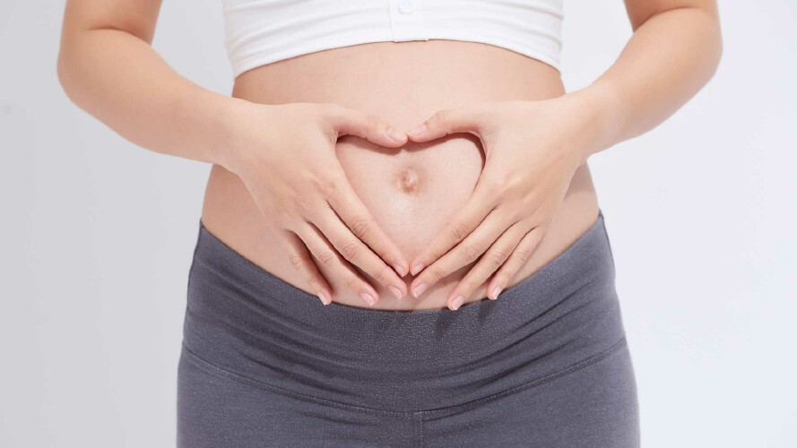 Schwangerer Bauch