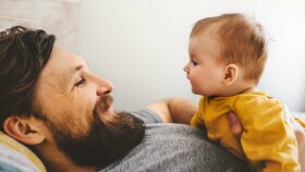 Papa mit Kind © Everst, stock.adobe.com Papa mit Kind