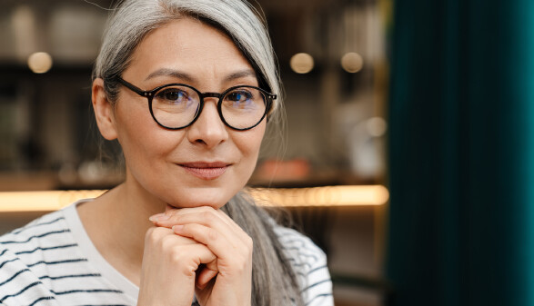 Ältere Frau mit Brille