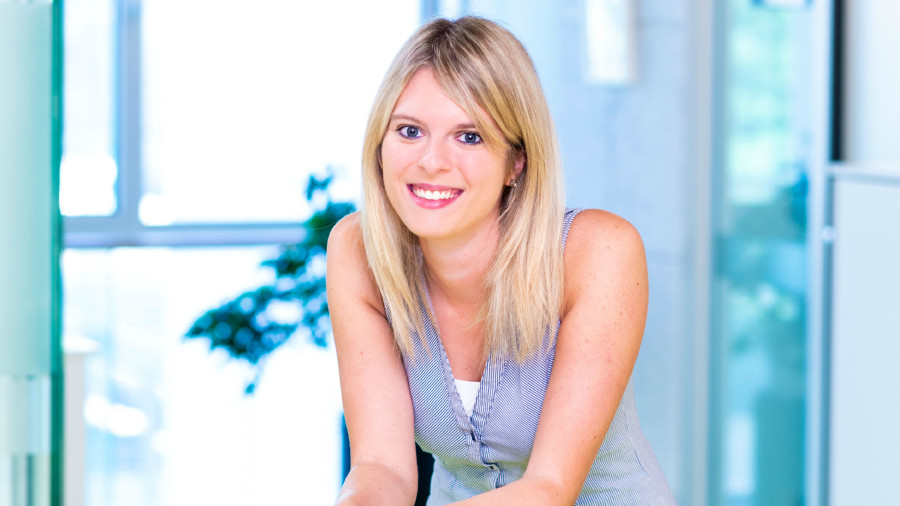 Stefanie Schmelzinger © Mario Scheichel, AK Niederösterreich Stefanie Schmelzinger - heute © Mario Scheichel, AK Niederösterreich