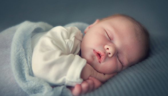 Schlafendes Baby © Ramona Heim, Fotolia.com