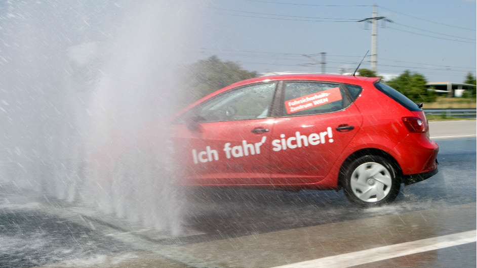 Training Mehrphasen Fahrausbildung Arbeiterkammer Niederosterreich